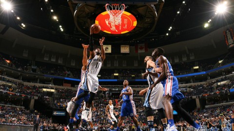 残阵76人客场崩盘！开拓者主场狂胜，这场球看得我又气又笑