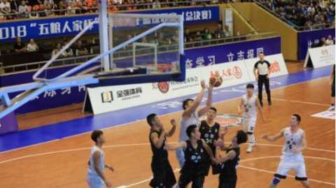 零下五度的火！冬天，凉山主场那场让人心头烫的篮球仗