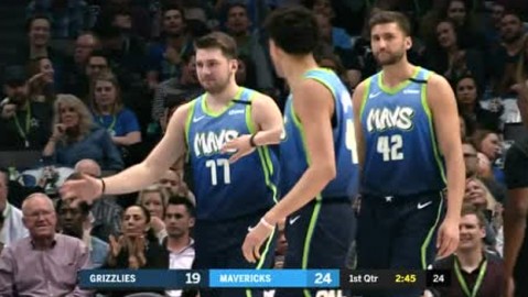 费城心跳！满血复活的大帝遇上末节崩盘的独行侠，这剧本你看懂了吗？