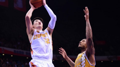 广厦主场狂胜深圳30分！这差距看得我脑仁疼，卫冕冠军这是要起飞的节奏？