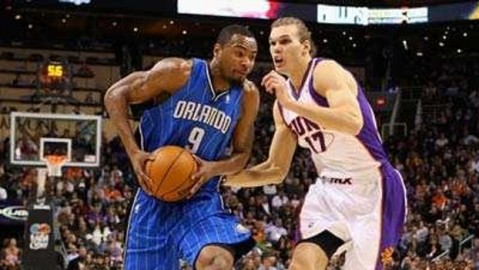 那一夜，快船的板凳匪徒把国王的二年级状元按在地上摩擦