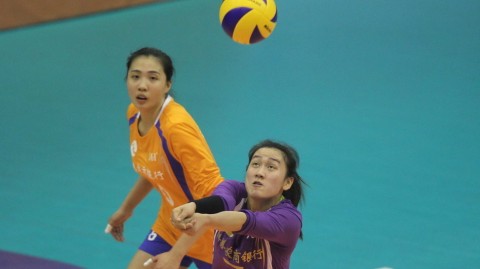 唐欣10连发掀10-0风暴！江苏女排3-0横扫浙江取季后赛开门红，吴梦洁27分彰显统治力