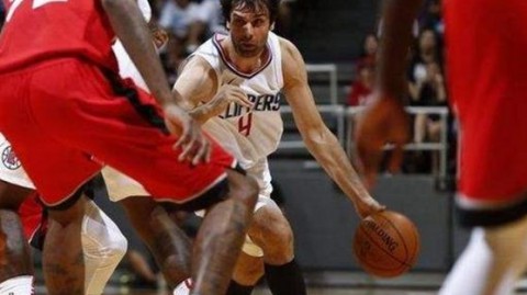 这场卡位战打得真叫人揪心！快船客场翻船，鹈鹕这帮年轻人太生猛了