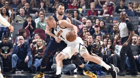 大逆转！骑士客场掀翻黄蜂，这韧性简直绝了！