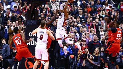 热火客场浇灭猛龙！这一仗打得那叫一个“过瘾”，咱老百姓也能看懂的球赛！