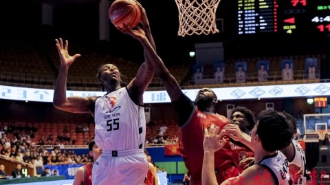 那晚在石家庄，江酉（西）的小外援把骨头都打碎了，可还是带不走胜利