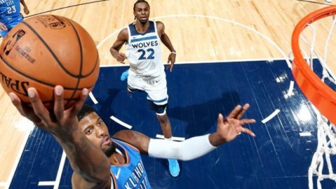 这剧情我熟！湖人领先13分被太阳翻盘，季前赛两连败但老詹状态回来了