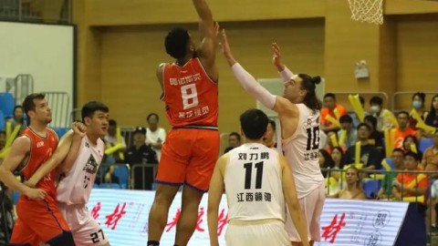 昨晚在合肥体育馆冻得打哆嗦？长沙勇胜这场球输得让人直拍大腿！