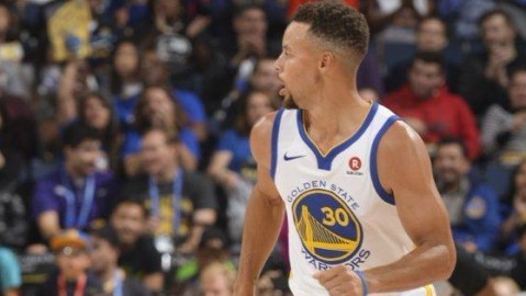 真敢歇啊！米切尔三巨头轮休竟大胜爵士，这支骑士太狠了