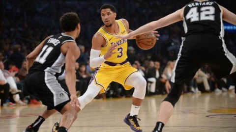 锡安铁蹄踏碎冰城，文班亚马的“学费”与鹈鹕的救赎