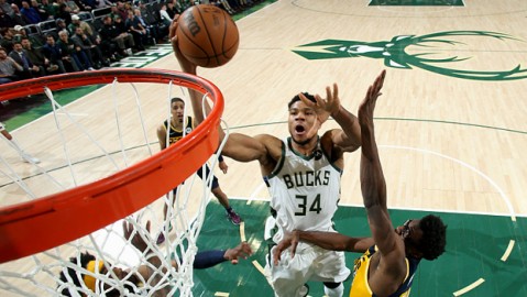 这比赛看得我血压飙升！吹杨被驱逐，老鹰主场“啄”伤步行者