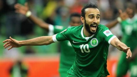 巴勒斯坦1-2沙特阿拉伯——加时绝杀，绿隼艰难晋级阿拉伯杯四强