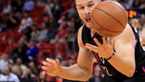 快船这局赢得悬！伦纳德“养生篮球”骗过所有人，尼克斯自己打败了自己