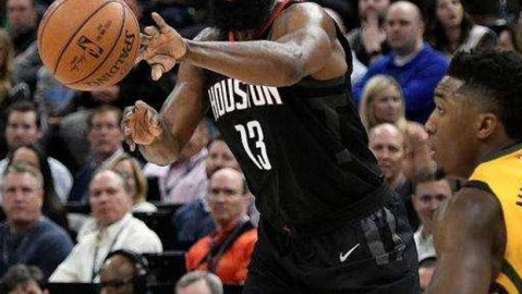 犹他爵士惨遭新奥尔良鹈鹕“三杀”？这场球看的我血压飙升！