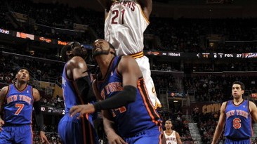 这场国王和骑士的对决，看得我血压都上来了！