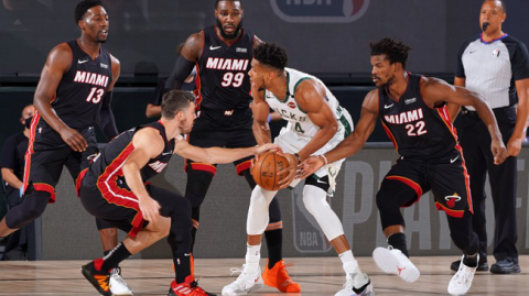 那天晚上，密尔沃基的冷风和迈阿密的热浪撞了个满怀