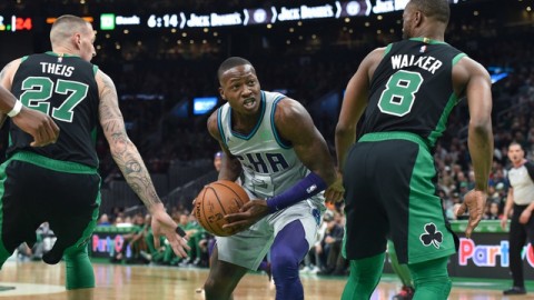 北岸花园的铁蹄踏碎凤凰城，这一夜太阳输得连裤衩都不剩！