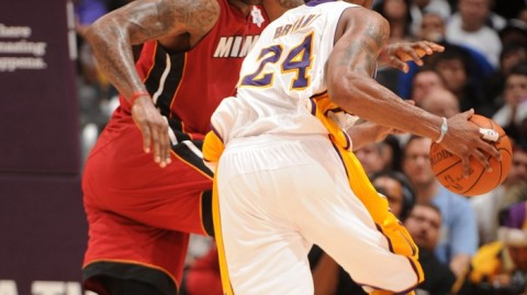 湖人圣诞大战惨负火箭遭遇三连败，雷迪克赛后怒批“我们根本不在乎”