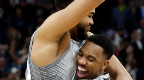 丹佛高原上的“伪榜首”之争：约老师砸碎狼群，华子末节的迷失与掘金的复仇宣言