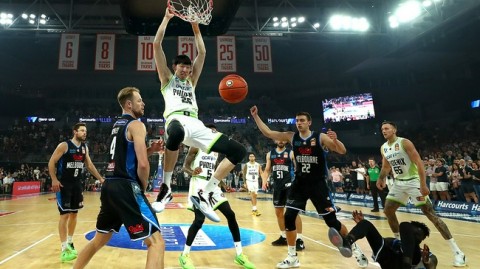 主场7分惜败！皖江龙这口气差点就缓过来了，琼斯牛逼但带不动啊