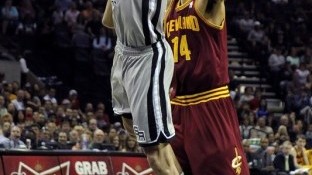 那晚上，克利夫兰的火锅店比球馆还热闹