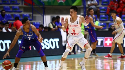 马尼拉没有眼泪！中国男篮这帮硬汉，终究是把失去的尊严给抢回来了