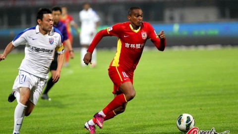 特谢拉读秒绝杀！申花客场2-1亚泰豪取4连胜领跑中超