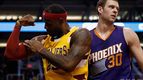 哎妈呀！这一仗打得憋屈！太阳客场被奇才“修理”得明明白白