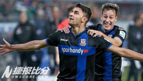 德甲-法兰克福2-2科隆：两球领先遭追平 新帅里埃拉开门黑