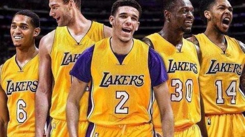 湖人打黄蜂这场夏联，比的不是谁更强，是比谁更不水！