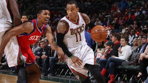 利拉德“戴表”时刻差点失灵？雄鹿这19分大坑填得真悬！76人虽败犹荣藏着惊喜