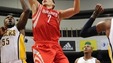 林疯狂归来！林书豪17+4+3领火箭台北“主场”再擒步行者