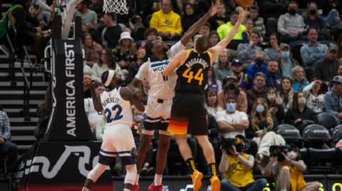 落后28分都不放弃！活塞这狠人把夏季联赛打成个人秀，爵士新内线却露馅了？