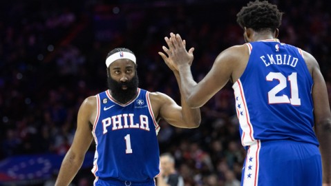 费城双核轰62分打服印城，这支76人队藏不住的冠军相让人害怕！