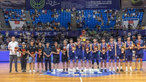 这帮小伙子打得太拼了！全国U21青年篮球锦标赛季军赛上海久事VS新疆广汇全程回顾