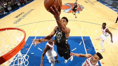 那场球，雄鹿赢是赢了，但我咋觉得尼克斯才是真“硬”？