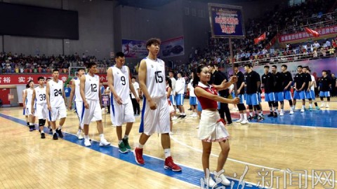 南宁寒夜里的篮球火！浙江硬气掀翻新疆，这画面看得我热血上头