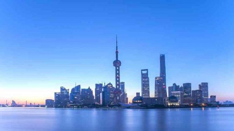 同省不同命！广东足球冰火两重天——深圳5-2狂胜登顶积分榜第五，佛山三连败垫底