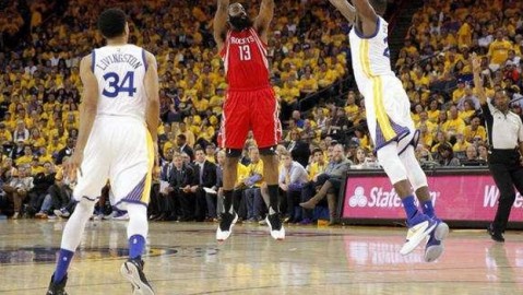 卢尼这尊“篮板之神”下凡！勇士抢下天王山，国王主场球迷心碎时刻