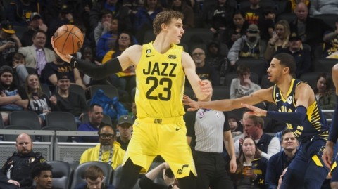 冲突、逆转与血性！11月12日NBA常规赛步行者爵士上演全武行，这才是老派篮球的味道