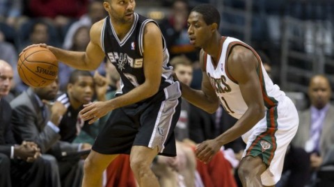 家人们谁懂啊！文班亚马和字母哥这局玩太大了，马刺这锅背得不冤！